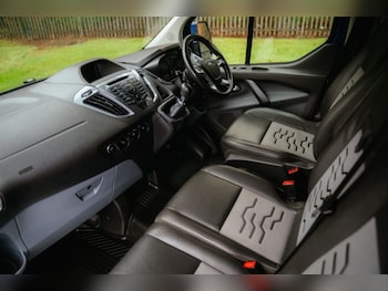 Used Ford Transit Custom 2017 for sale - 76848135: Photo