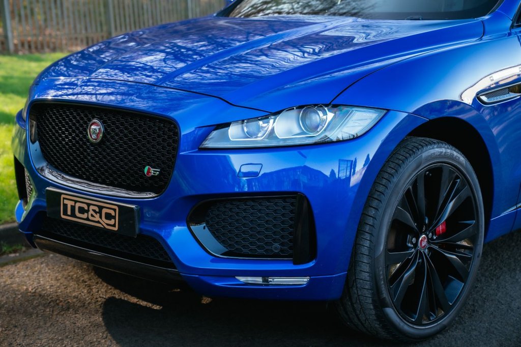 Used Jaguar F-Pace 2017 for sale - 77733860: Photo 28