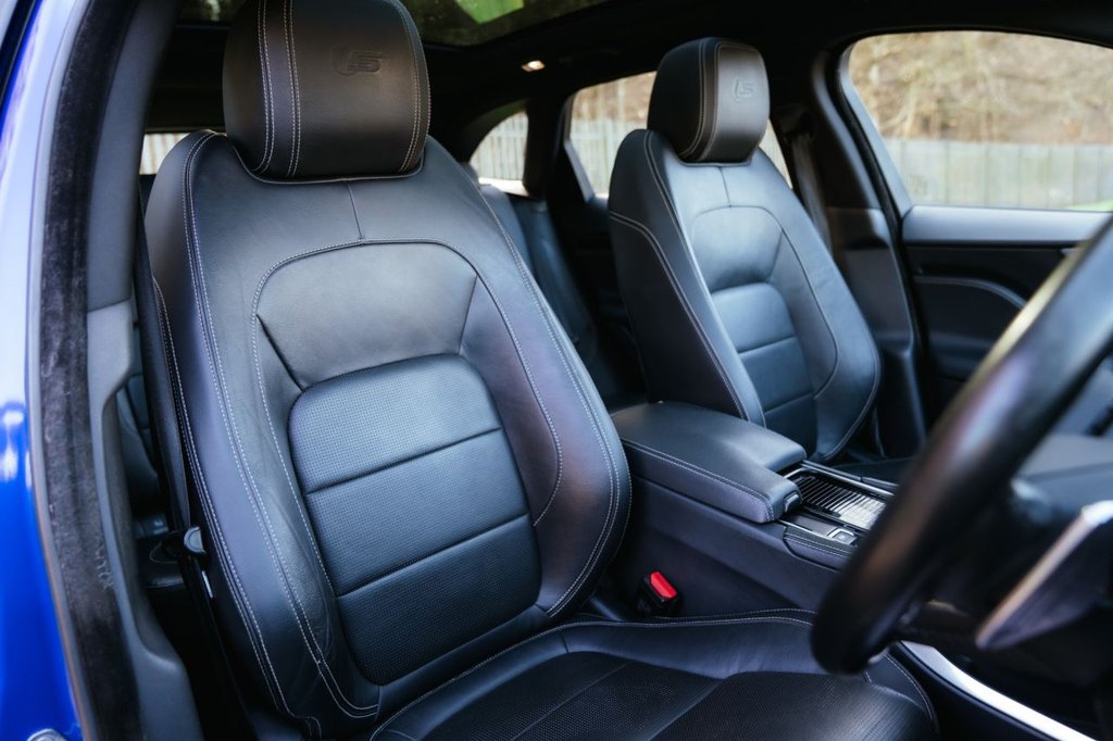 Used Jaguar F-Pace 2017 for sale - 77733860: Photo 4