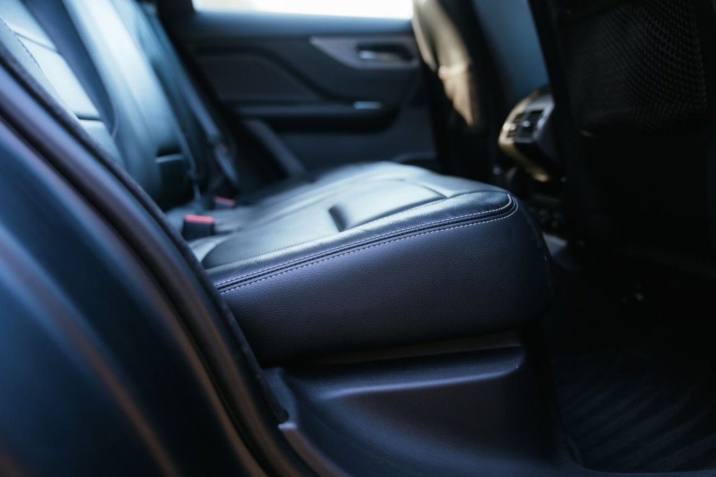 Used Jaguar F-Pace 2017 for sale - 77733860: Photo 44