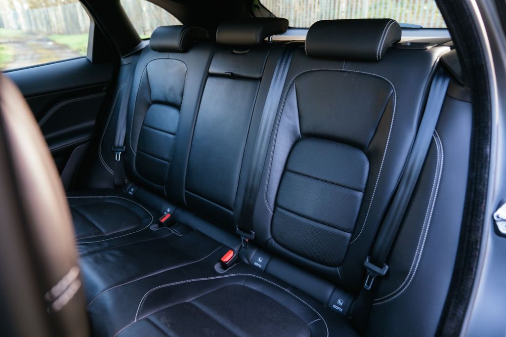 Used Jaguar F-Pace 2017 for sale - 77733860: Photo 48