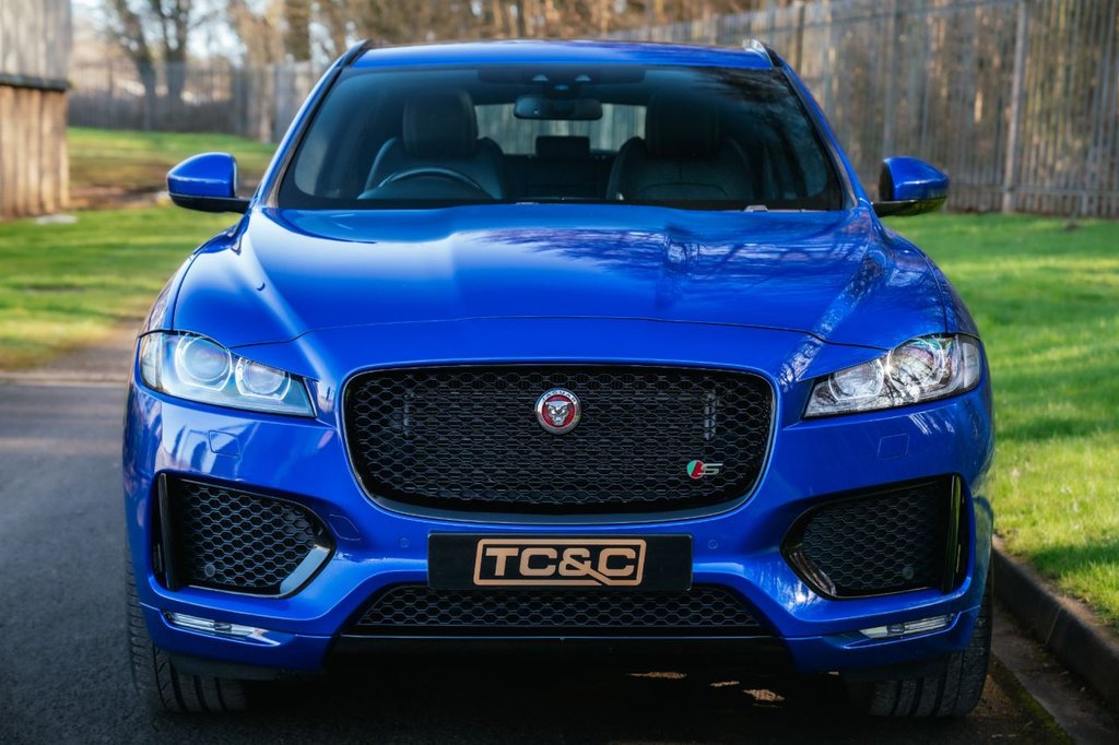 Used Jaguar F-Pace 2017 for sale - 77733860: Photo 8