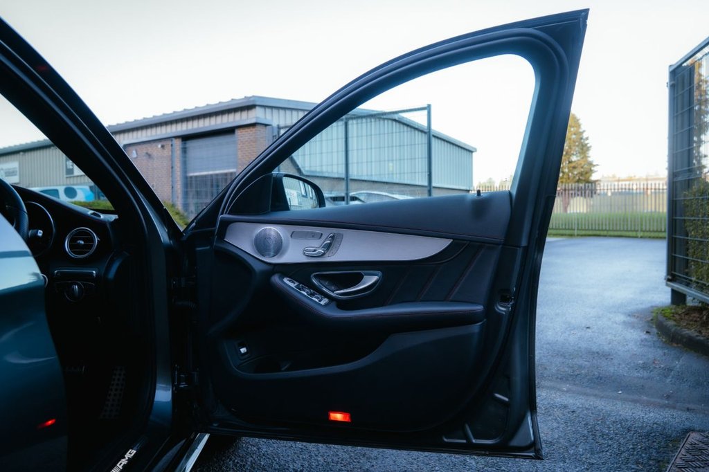 Used Mercedes-Benz C Class 2018 for sale - 76883168: Photo 44