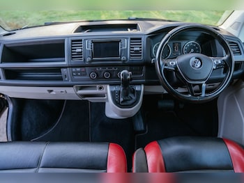 Used Volkswagen Transporter Sportline 2017 for sale - 78153616: Photo