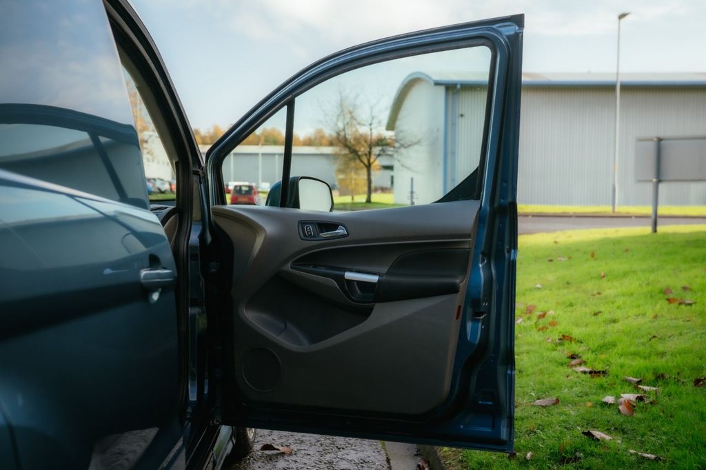 Used Ford Transit Connect 2020 for sale - 76582225: Photo 42