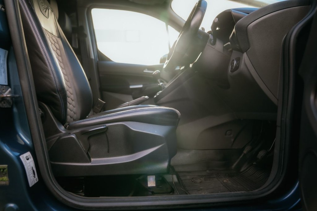Used Ford Transit Connect 2020 for sale - 76582225: Photo 43