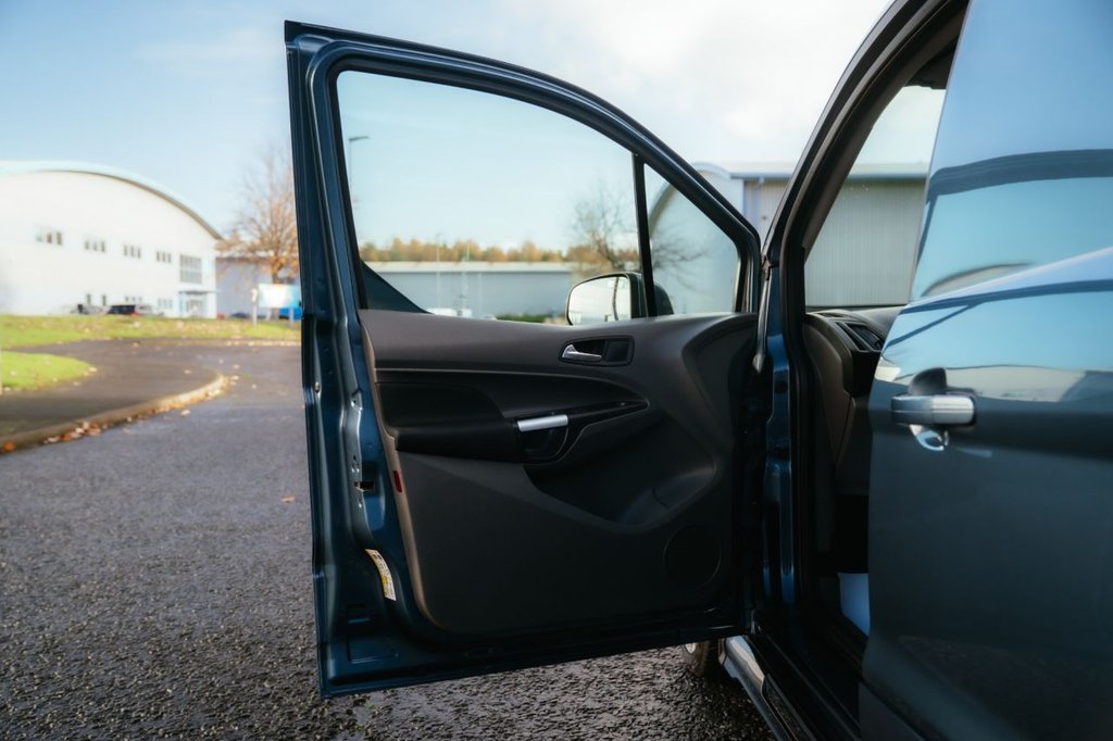 Used Ford Transit Connect 2020 for sale - 76582225: Photo 44