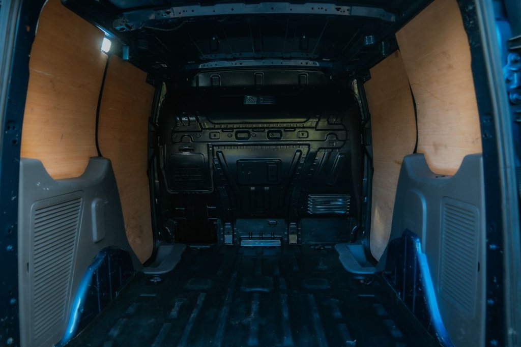 Used Ford Transit Connect 2020 for sale - 76582225: Photo 48