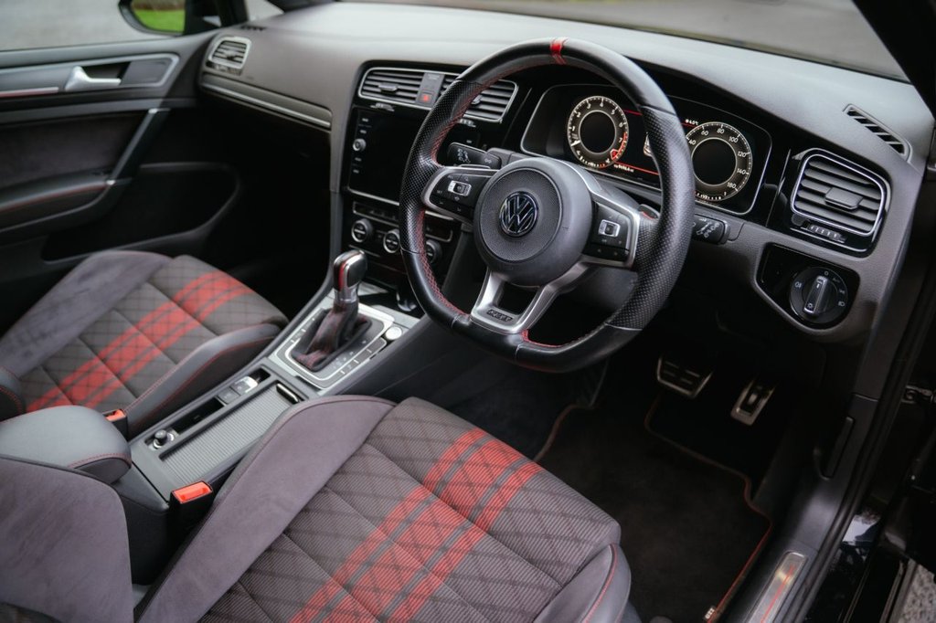 Used Volkswagen Golf 2020 for sale - 77383976: Photo 38