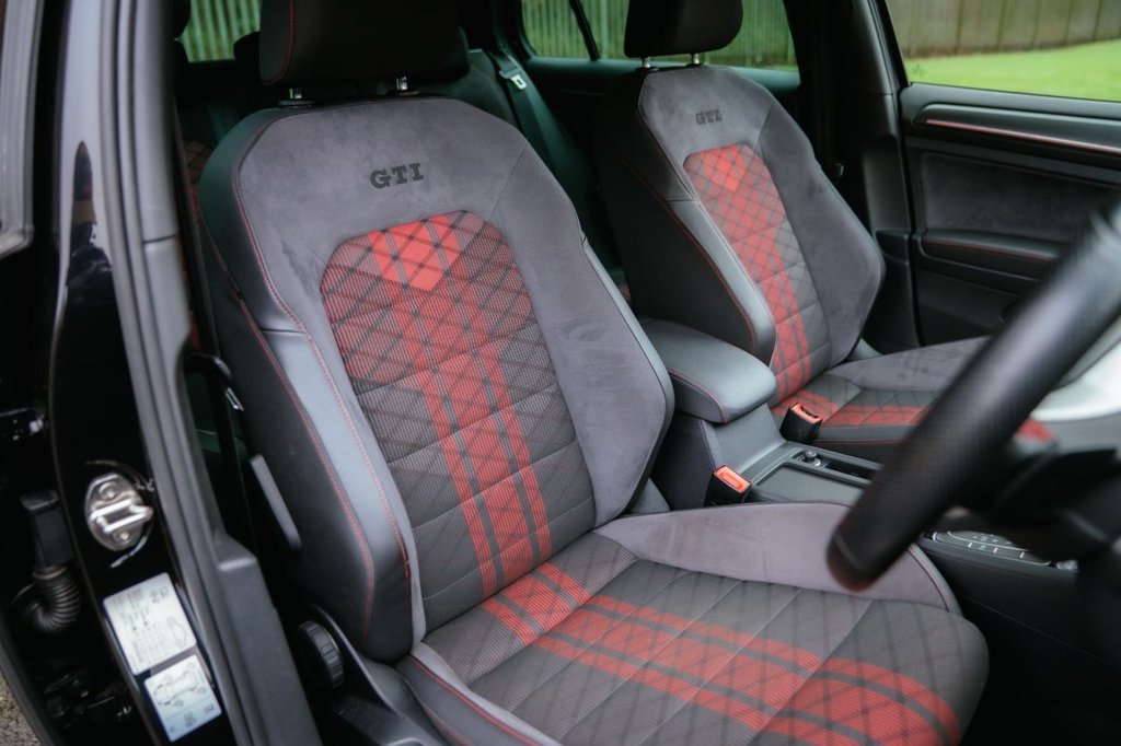 Used Volkswagen Golf 2020 for sale - 77383976: Photo 39