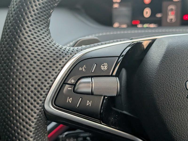 Used Skoda Enyaq 2025 for sale - 76312552: Photo 24