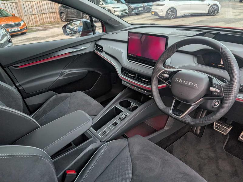 Used Skoda Enyaq 2025 for sale - 76312552: Photo 6