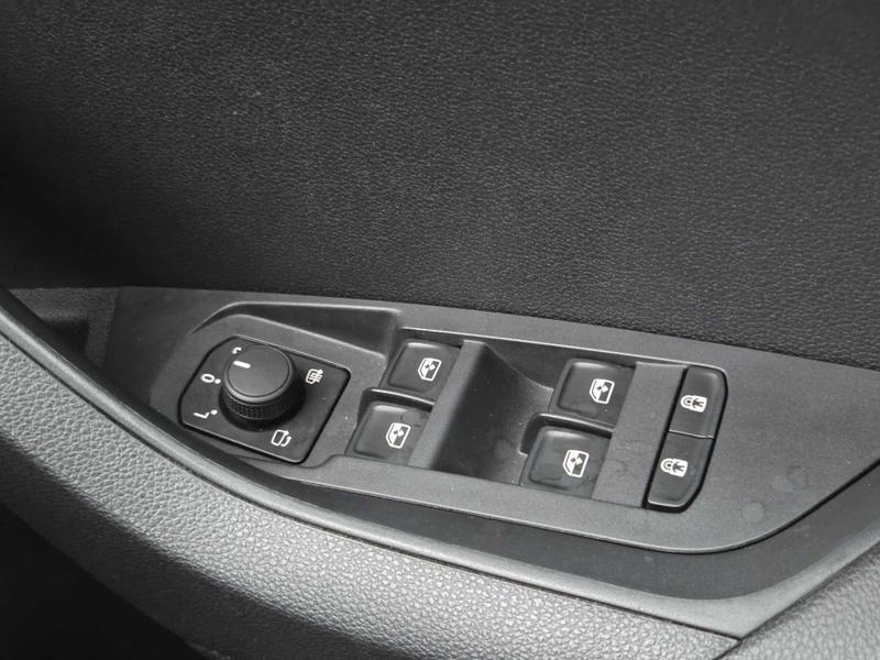 Used Skoda Karoq 2025 for sale - 76277276: Photo 32