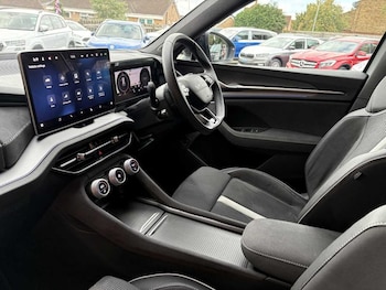 Used Skoda Kodiaq 2025 for sale - 75997349: Photo 2