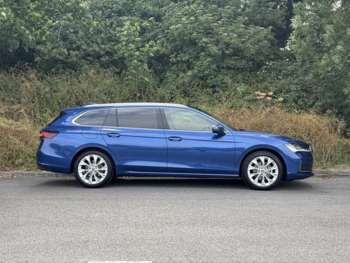 Used Skoda Superb 2025 for sale - 74947013: Photo