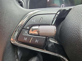 Used Skoda Karoq 2023 for sale - 78582152: Photo