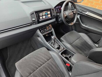 Used Skoda Karoq 2025 for sale - 77176224: Photo