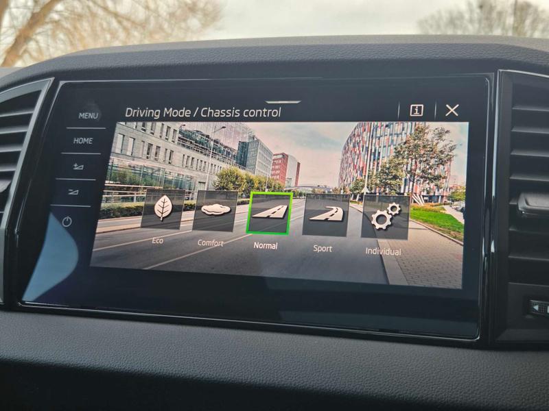 Used Skoda Karoq 2025 for sale - 77121265: Photo 30