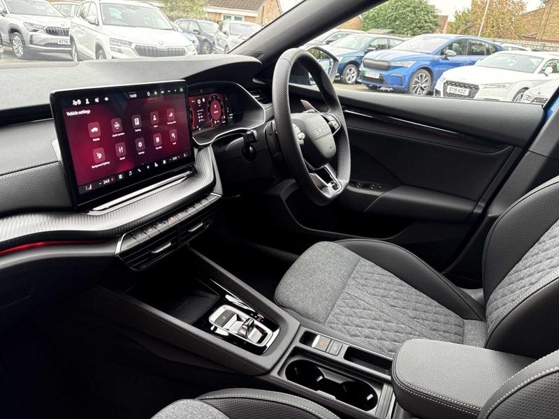 Used Skoda Octavia 2025 for sale - 76222624: Photo 2