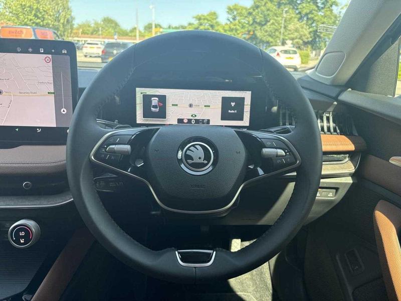 Used Skoda Superb for sale - 77447374: Photo 2