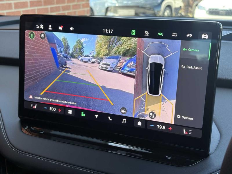 Used Skoda Enyaq 2025 for sale - 76722929: Photo 33