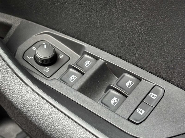 Used Skoda Karoq 2025 for sale - 76154212: Photo 26