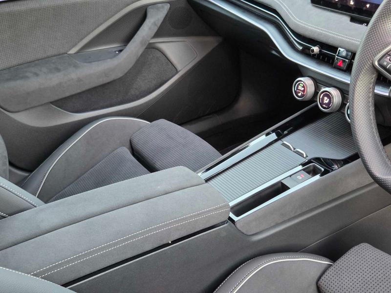 Used Skoda Superb 2025 for sale - 76787787: Photo 17