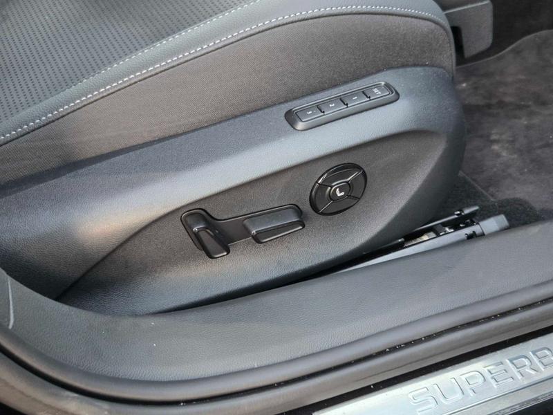 Used Skoda Superb 2025 for sale - 76787787: Photo 18