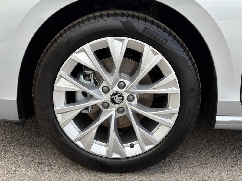 Used Skoda Superb 2025 for sale - 76222710: Photo 5