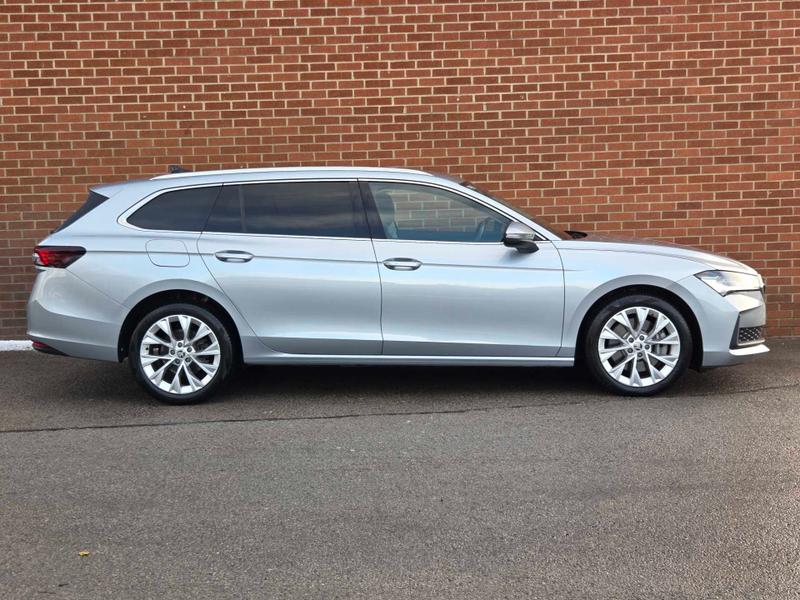 Used Skoda Superb 2024 for sale - 77036875: Photo 4