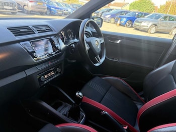 Used Skoda Fabia 2019 for sale - 76154254: Photo 2