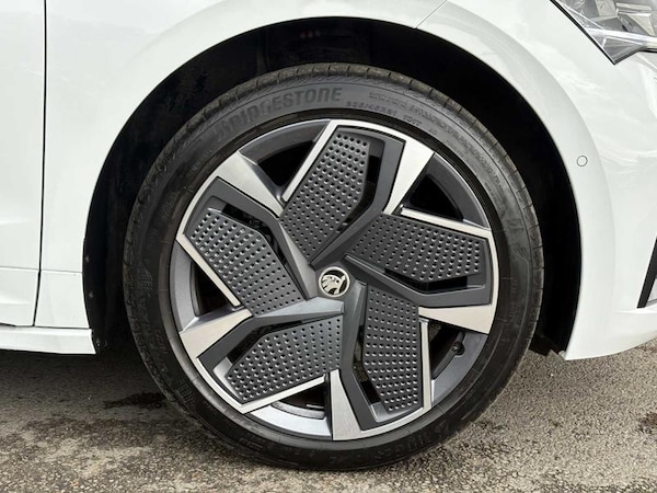 Used Skoda Enyaq 2024 for sale - 76312553: Photo 5