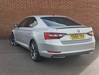 Used Skoda Superb 2016 for sale - 77009497: Photo