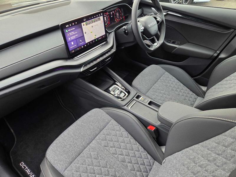 Used Skoda Octavia 2025 for sale - 76787786: Photo 2