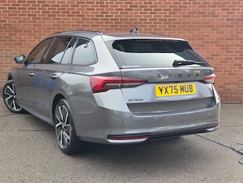 Used Skoda Octavia 2025 for sale - 76787786: Photo