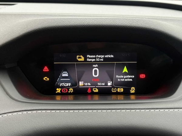 Used Skoda Enyaq 2023 for sale - 76266126: Photo 11