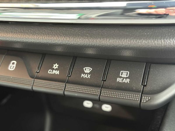 Used Skoda Enyaq 2023 for sale - 76266126: Photo 31