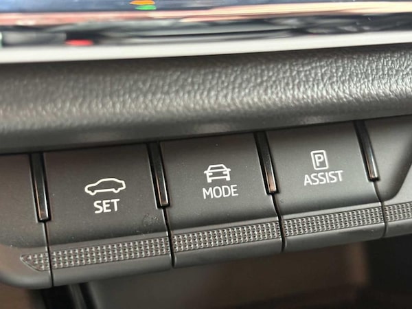 Used Skoda Enyaq 2023 for sale - 76266126: Photo 32
