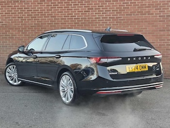 Used Skoda Superb 2024 for sale - 76782367: Photo