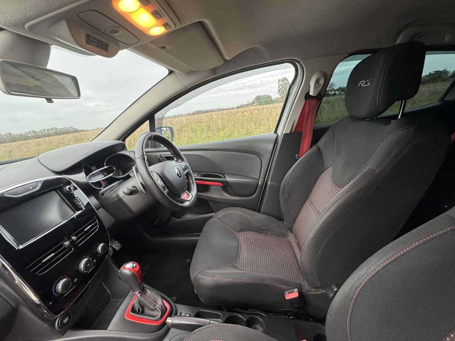 Used Renault Clio 2014 for sale - 76971685: Photo 14