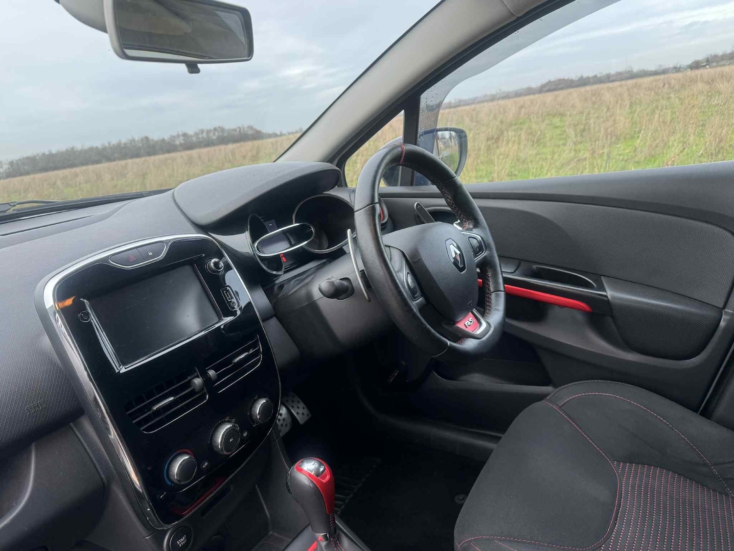 Used Renault Clio 2014 for sale - 76971685: Photo 30