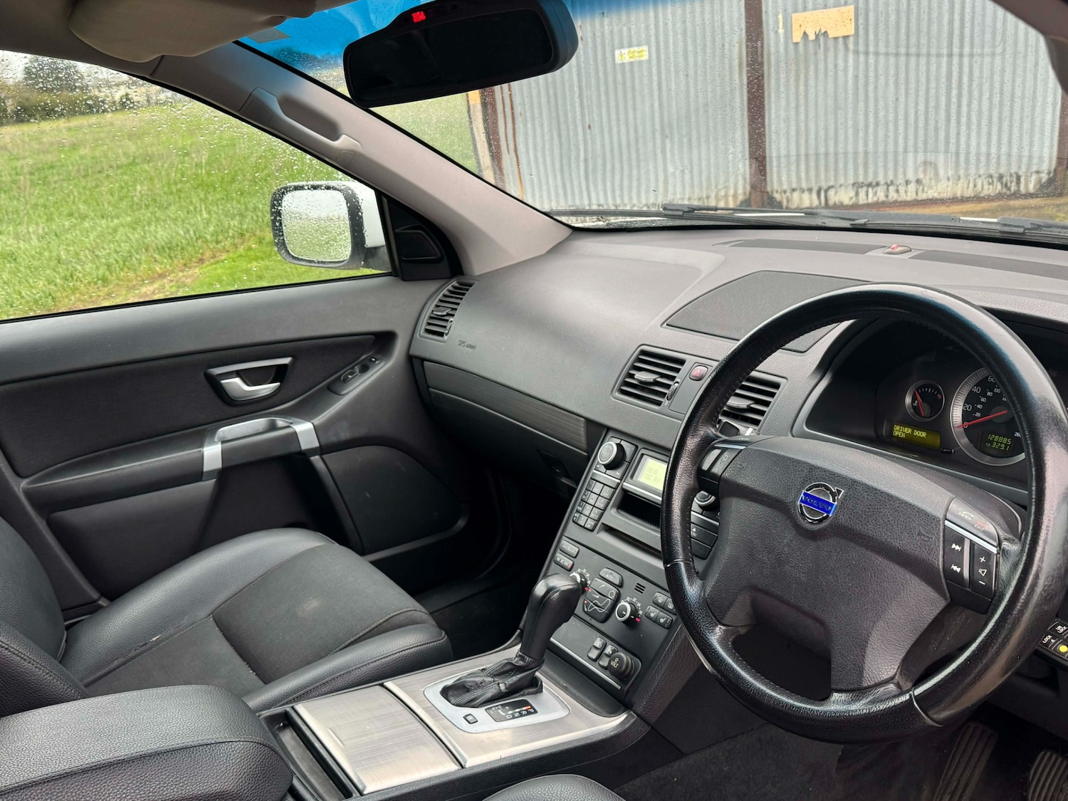 Used Volvo XC90 2010 for sale - 78063881: Photo 9