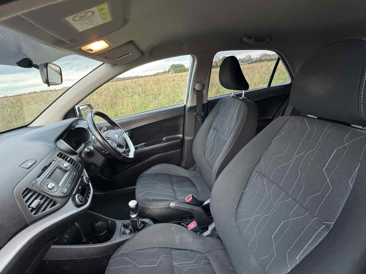 Used Kia Picanto 2017 for sale - 76618387: Photo 17