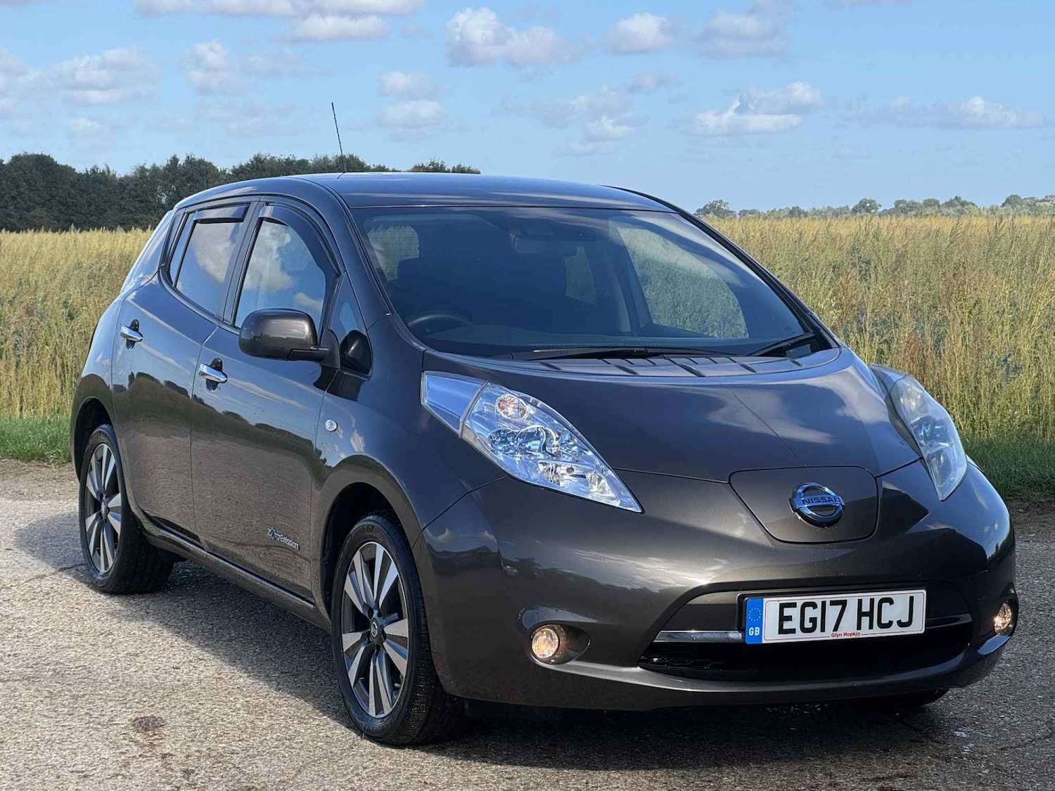Used Nissan Leaf 2017 for sale - 76780058: Photo 2