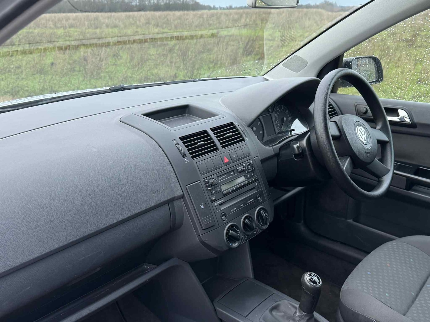 Used Volkswagen Polo 2004 for sale - 77187275: Photo 18