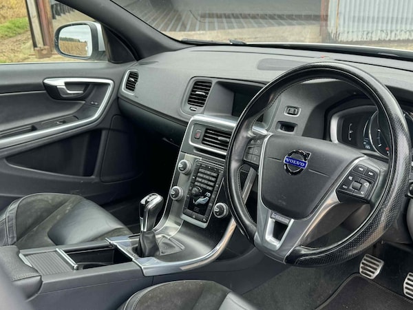 Used Volvo V60 2014 for sale - 76280401: Photo 11