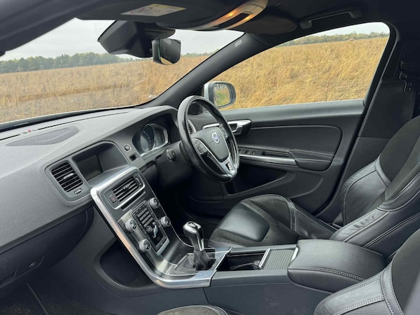 Used Volvo V60 2014 for sale - 76280401: Photo 12