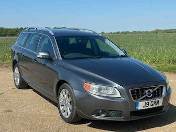 Used Volvo V70 2009 for sale - 78465377: Photo