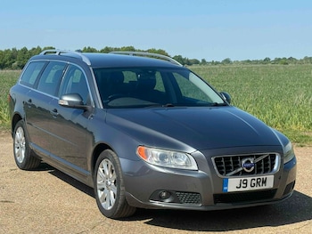 Used Volvo V70 2009 for sale - 78465377: Photo