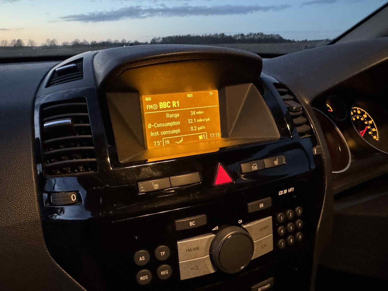 Used Vauxhall Zafira 2010 for sale - 77438732: Photo 12